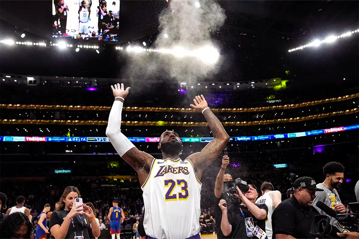 LeBron James Hace Historia En La NBA Con Sus 40 000 Puntos