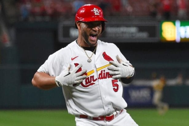 Albert Pujols a ley de dos para los 700 jonrones