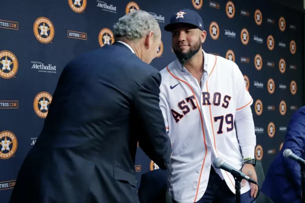 Jose Abreu prefirio a los Astros antes que los Guardianes de Cleveland