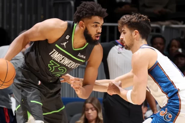 Karl Anthony Towns estara fuera varias semanas debido a lesion