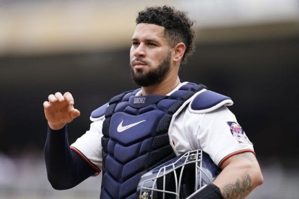 Los receptores latinos que se encuentran como agentes libres en la MLB