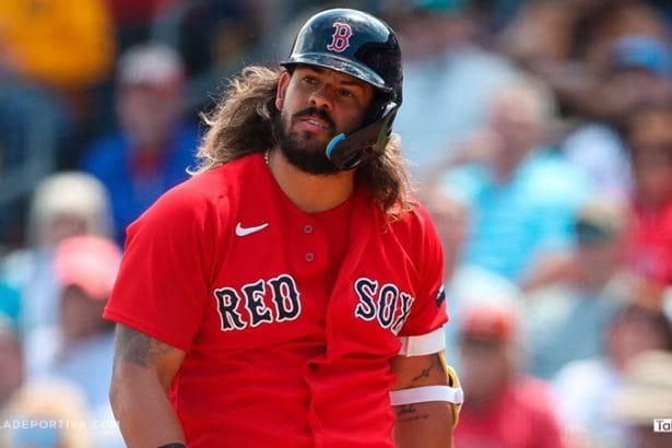 Jorge Alfaro firma contrato de ligas menores con los Medias Rojas de Boston