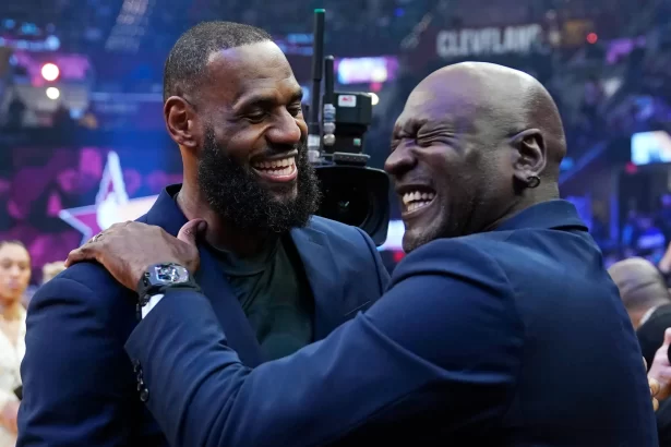 LeBron James y su cambio de numero en la NBA El legado de Michael Jordan