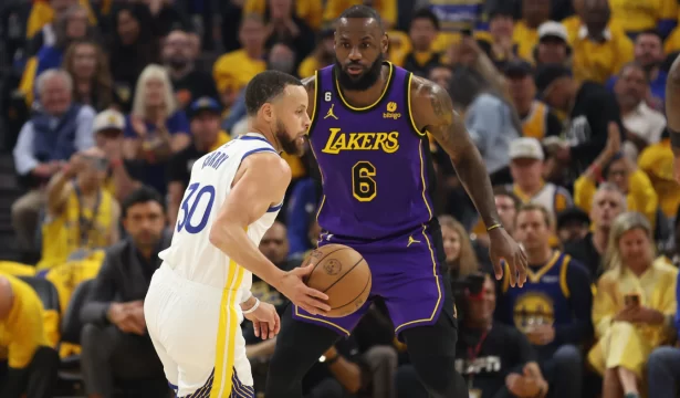 Los Lakers y los Warriors Estrellas de la NBA en la temporada 2023 24