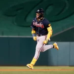 Ronald Acuna Jr. hace historia como el primer jugador en lograr un 40 60 en la MLB scaled 1