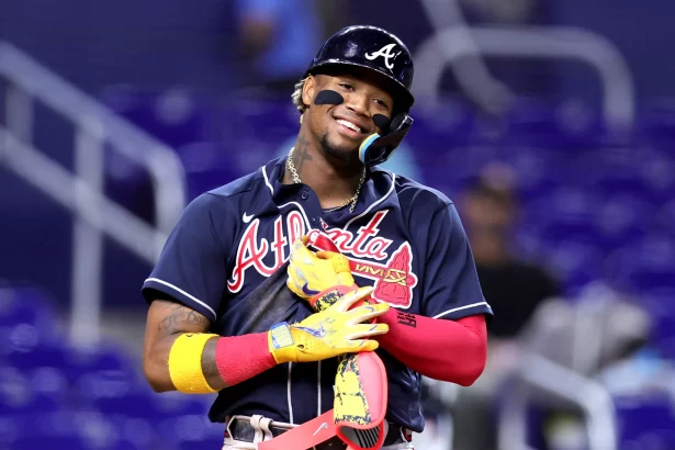 Ronald Acuna Jr. logra un record unico en las grandes ligas 30 60