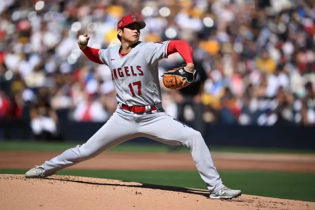 Shohei Ohtani no podra volver a lanzar hasta el 2025 debido a cirugia en su codo scaled 1