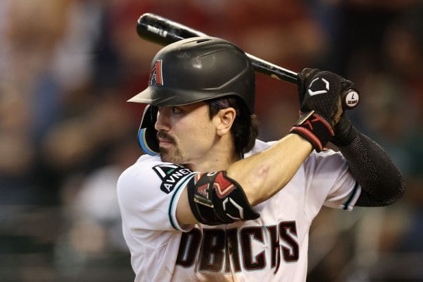 Triunfo de los Diamondbacks Kelly brillante Carroll historico