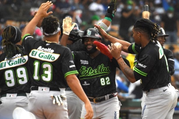 Estrellas ganan a los Toros en juego extra innings y forman triple empate en el 1er lugar