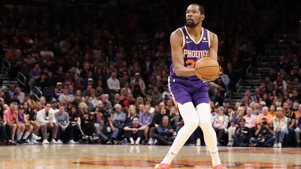 Kevin Durant En busca del top 10 de anotadores de todos los tiempos