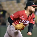 Despliegue de poder de los Leones Del Escogido en el Estadio Cibao