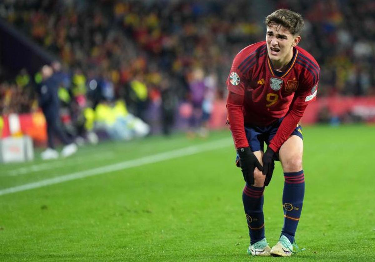 Duro golpe para la roja Lesion de Gavi en partido clasificatorio
