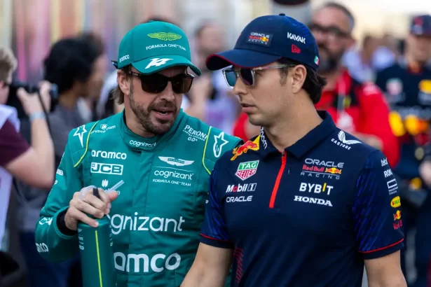 Fernando Alonso habla de su dura batalla con Checo Perez en el Gran Premio de Brasil