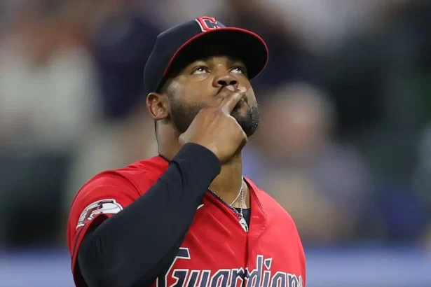 Reforzando el bullpen Los Bravos de Atlanta firman a Reynaldo Lopez