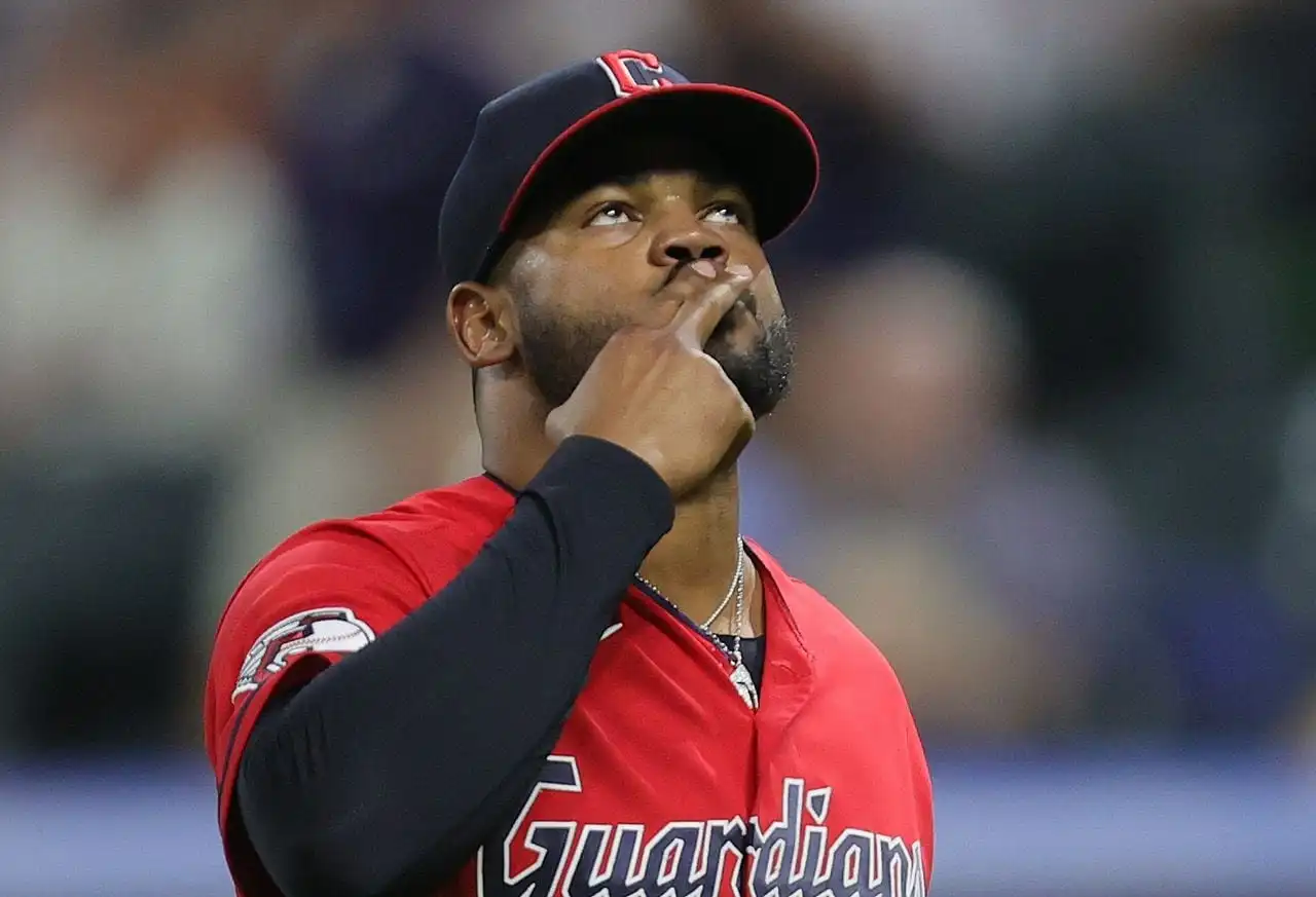 Reforzando el bullpen Los Bravos de Atlanta firman a Reynaldo Lopez