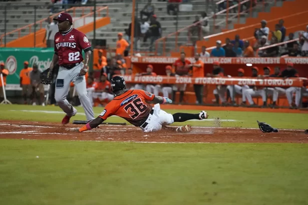 Triunfo contundente de los Toros del Este frente a los Gigantes del Cibao