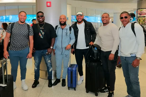 Aventura Caribena Tigres del Licey Listos para Brillar en Miami
