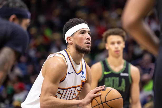 Booker deja en llamas Nueva Orleans con una explosion de 52 puntos