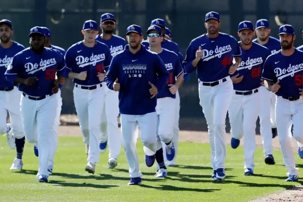 206 dominicanos llamados a los campos de entrenamiento de la MLB 1