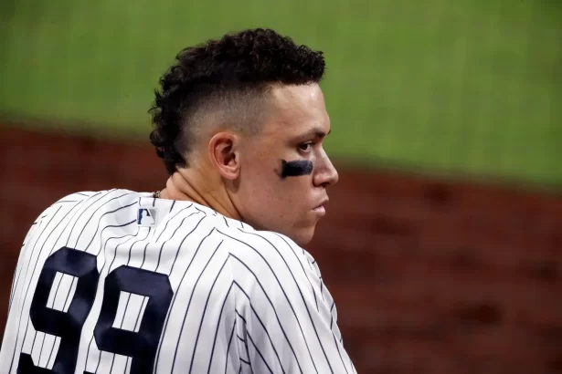 Descanso estrategico para Aaron Judge Ausente en los Yankees hasta el miercoles