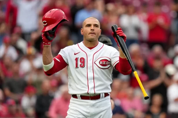 El regreso de Joey Votto Los Blue Jays de Toronto le abren las puertas