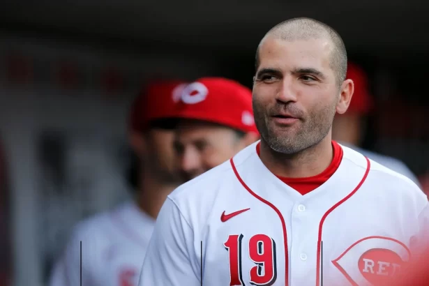 Joey Votto La incertidumbre de un veterano en la agencia libre