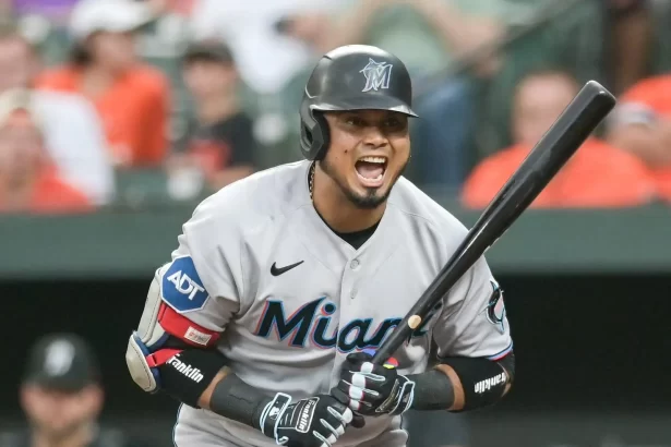 Luis Arraez desata su furia en el Spring Training 2024