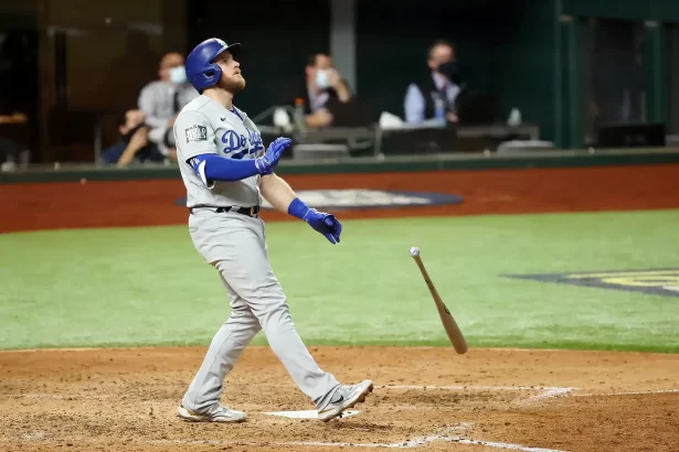 Max Muncy de los Dodgers demuestra su poderio con un largo jonron 1