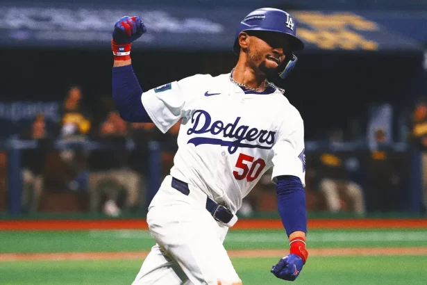 Mookie Betts da el primer cuadrangular de la temporada 1