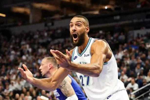 Rudy Gobert multado con 100000 por gesto hacia arbitro