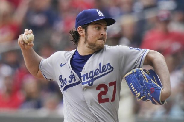 Trevor Bauer busca su retorno a las Grandes Ligas tras brillar en encuentro de exhibicion