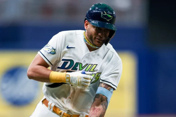 Jose Siri ilumina el Tropicana Field con un impactante jonron