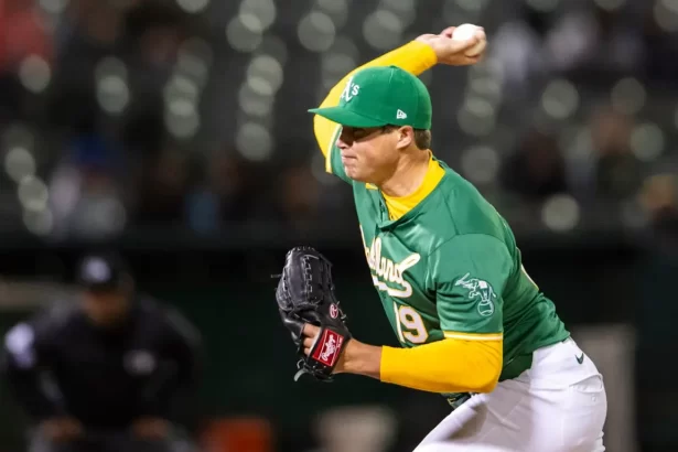 Joven promesa de los Atleticos de Oakalnd brilla frente a los Red Sox