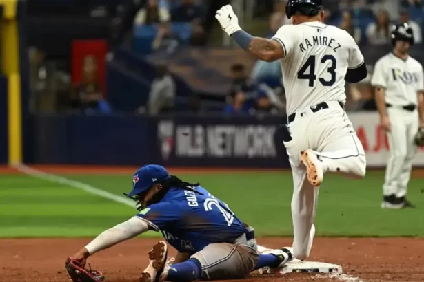 La tremenda jugada defensiva de Vladimir Guerrero Jr