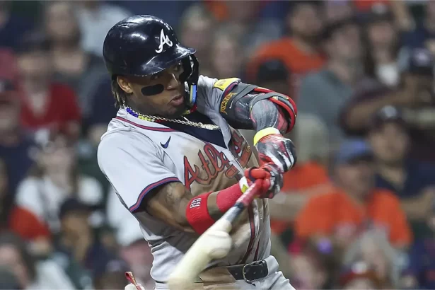 Ronald Acuna Jr. desata su poderio y conecta su primer cuadrangular de la temporada