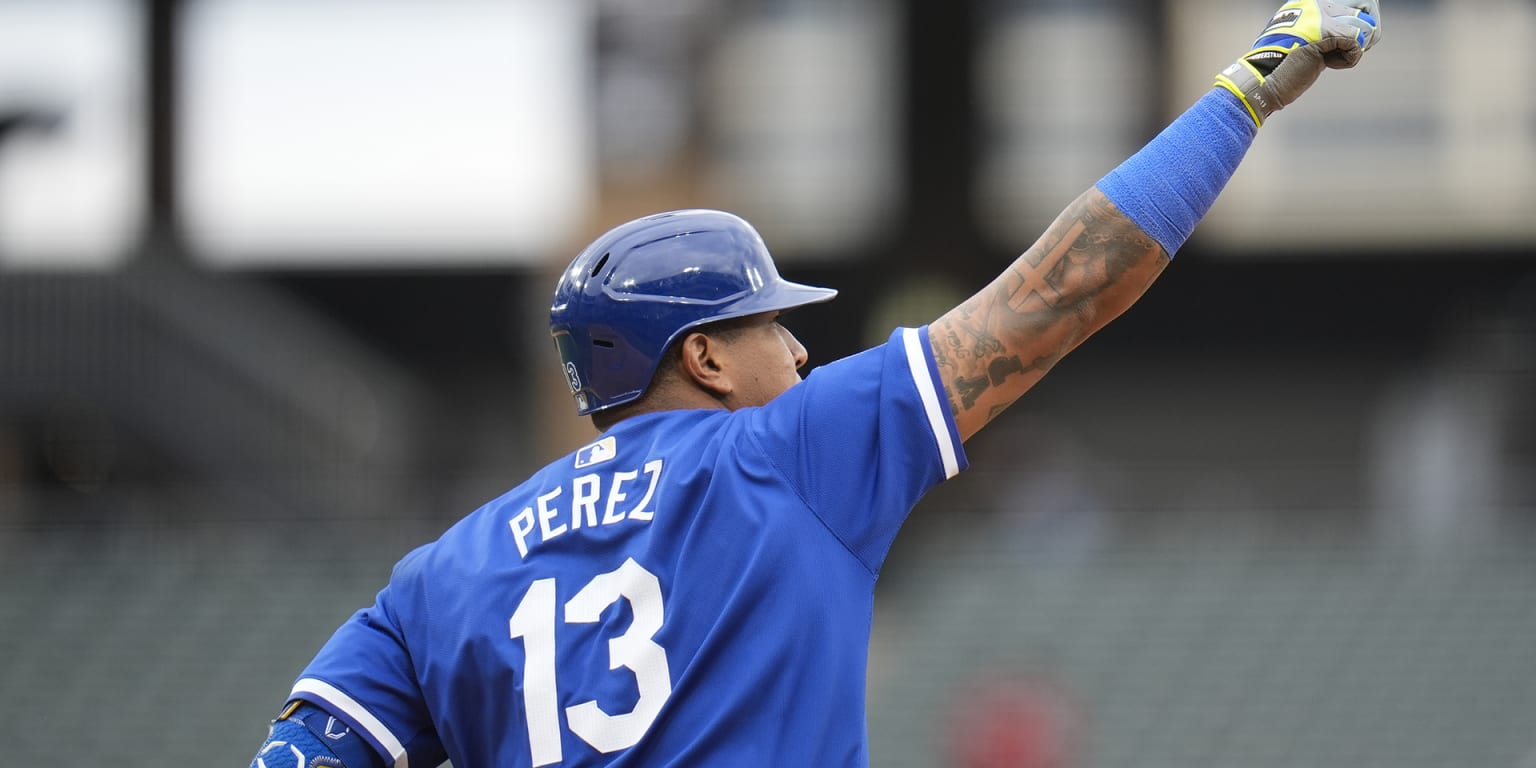 Salvador Perez brilla con su quinto jonron mostrando un liderazgo indiscutible