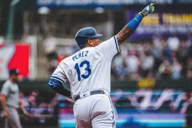 Salvador Perez lidera a los Reales de Kansas a pesar de la derrota ante los Orioles 1