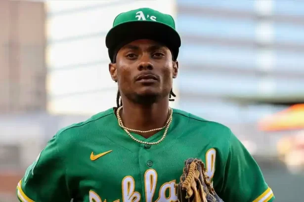 Sorpresivo movimiento en los Atleticos de Oakland Esteury Ruiz enviado a Triple A