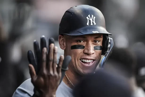 Aaron Judge iguala la marca historica de Ted Williams y Jimmie Foxx