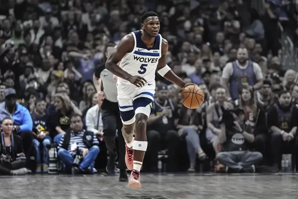 Anthony Edwards lidera a los Timberwolves hacia la victoria en el primer enfrentamiento de las semifinales del Oeste