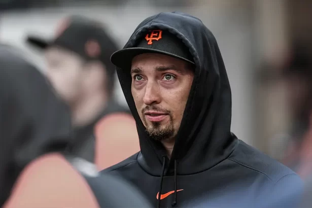 Blake Snell cerca de volver al monticulo con los Gigantes de San Francisco