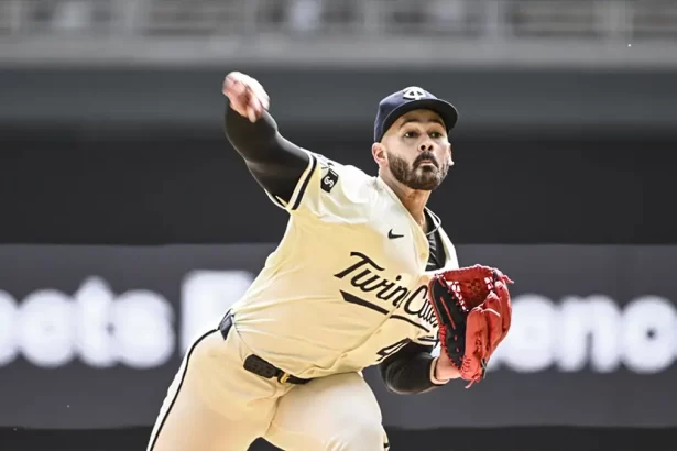 Brillante actuacion de Pablo Lopez en el Target Field