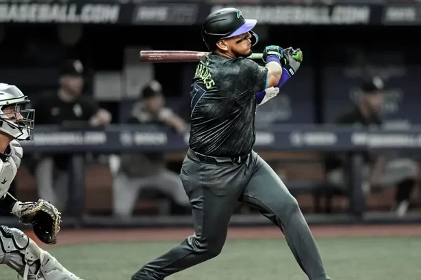 Isaac Paredes castigo a los Medias Blancas de Chicago con cuadrangular de 404 pies