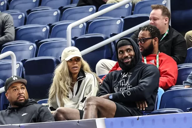 La presencia de LeBron y Pelinka en el NBA Draft Combine crea emociones y rumores