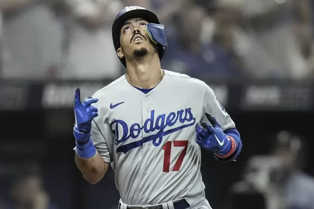 Los Angeles Dodgers hacen cambios en el roster Miguel Vargas sube a Grandes Ligas