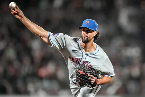 Los Mets podrian dejar al relevista Jorge Lopez en asignacion tras incidente en partido