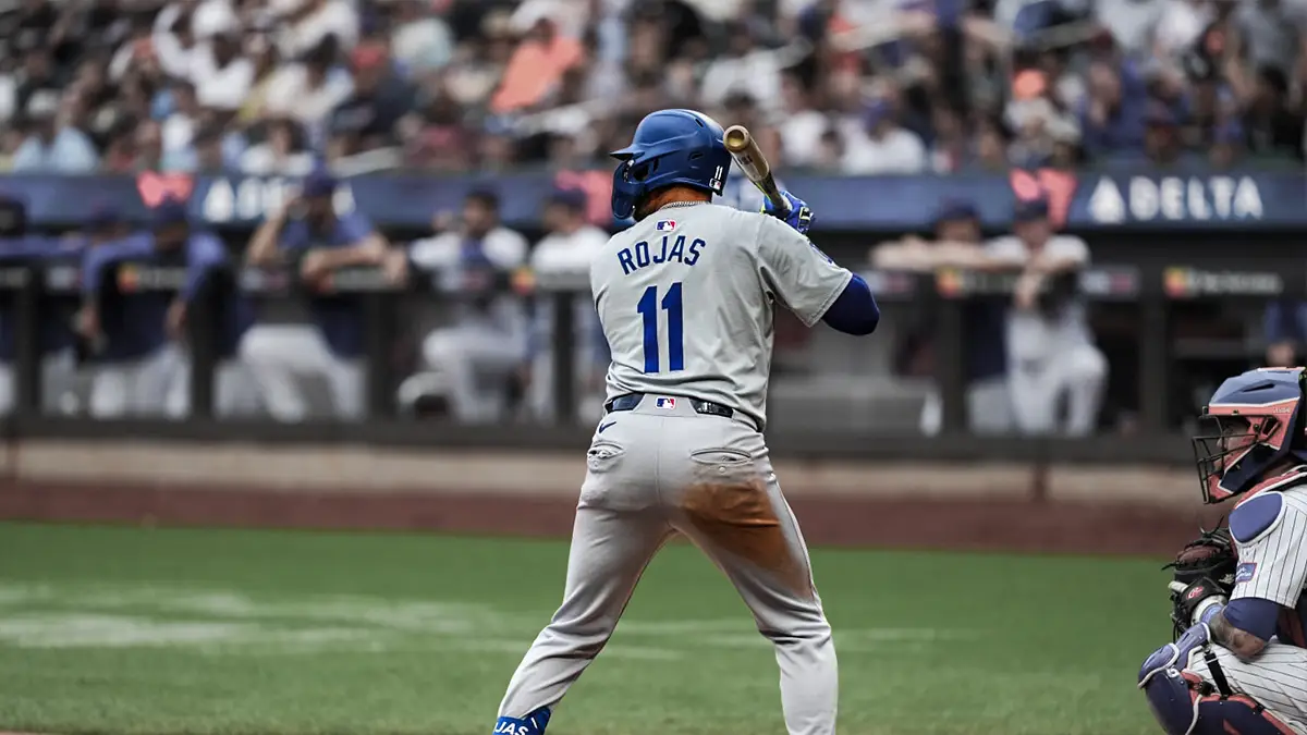 Miguel Rojas en busca de la titularidad en la alineacion de los Dodgers