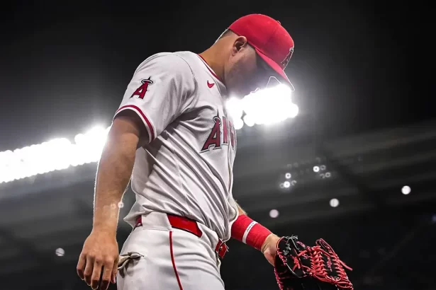 Mike Trout se somete a cirugia Cambio de rol en los Angelinos