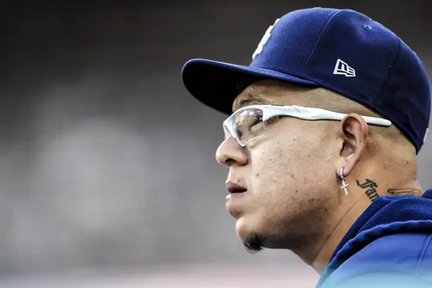 Que depara el futuro para Julio Urias en la MLB