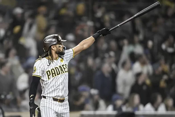 Razones por las que Fernando Tatis Jr. es inamovible del equipo